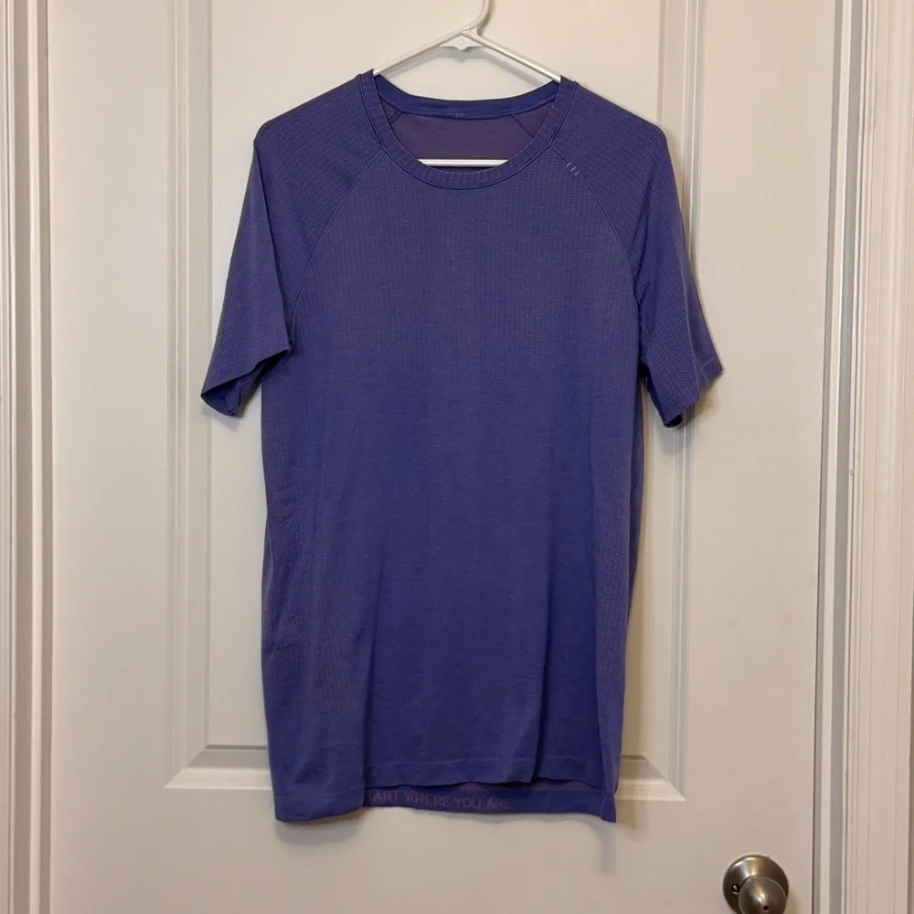 lululemon athletica Men's Tee - Vibrant Purple - Picture 1 of 3